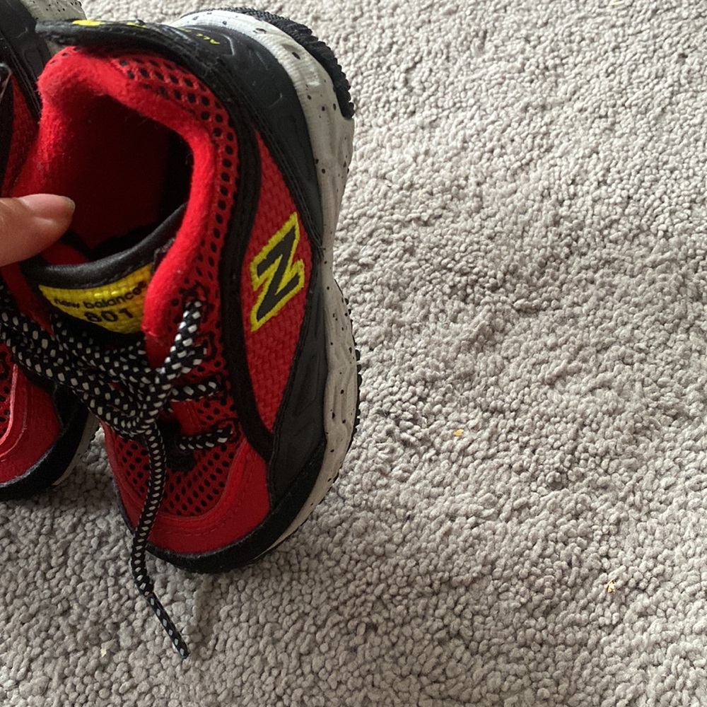 New Balance - Picture 3 of 3